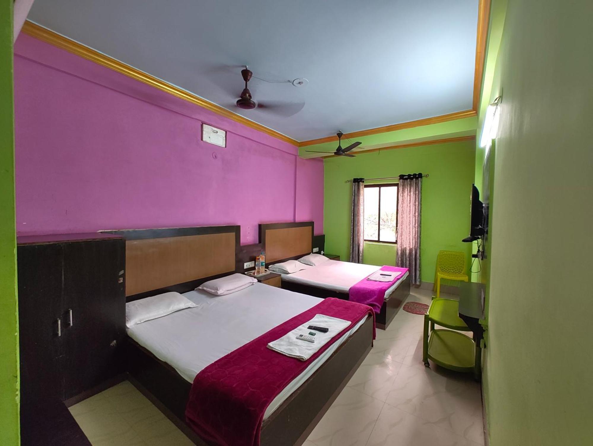 Goroomgo Samrat Palace Puri Near Sea Beach With Parking Facilities - Restaurant Available - Couple Friendly Екстер'єр фото